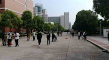 超越自我，勇攀高峰